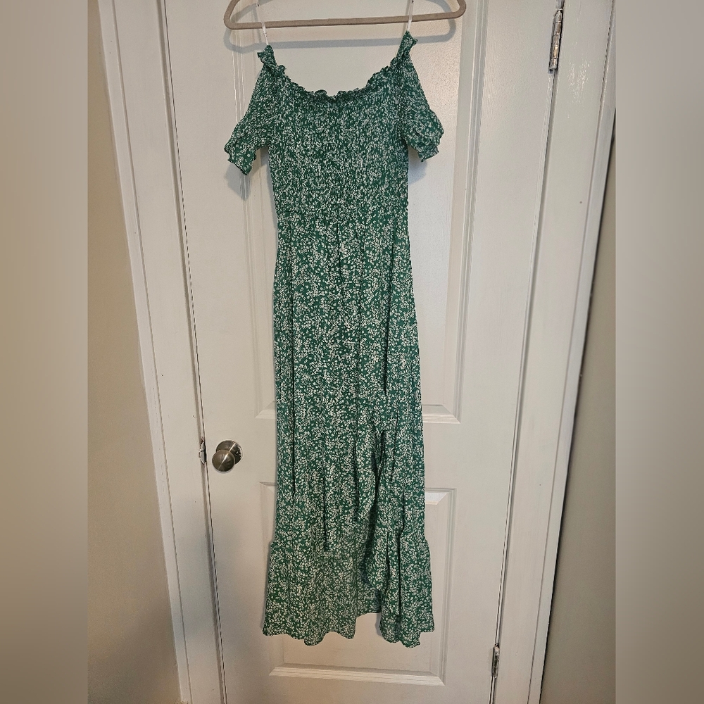 Lulus, size small, green and white maxi dress with front slit